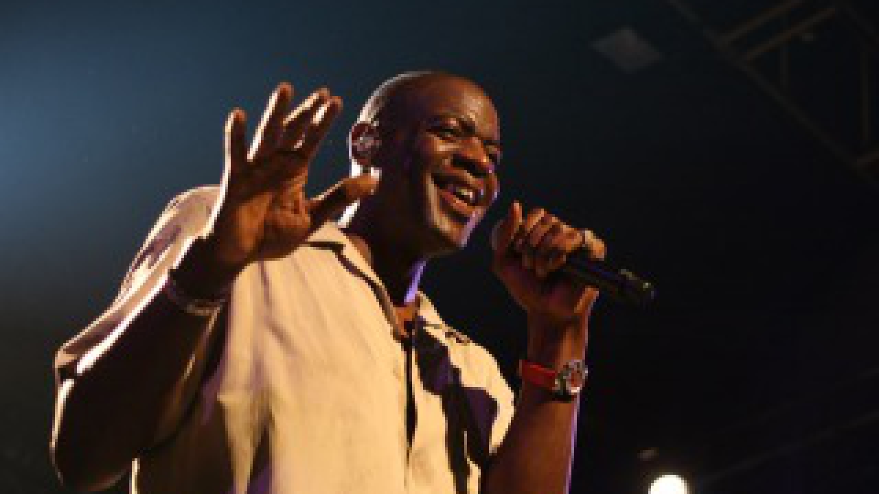 Mr absolutt. Cunnie williams слушать. Cunnie williams - love or drug !. Cunnie. Cunnie.