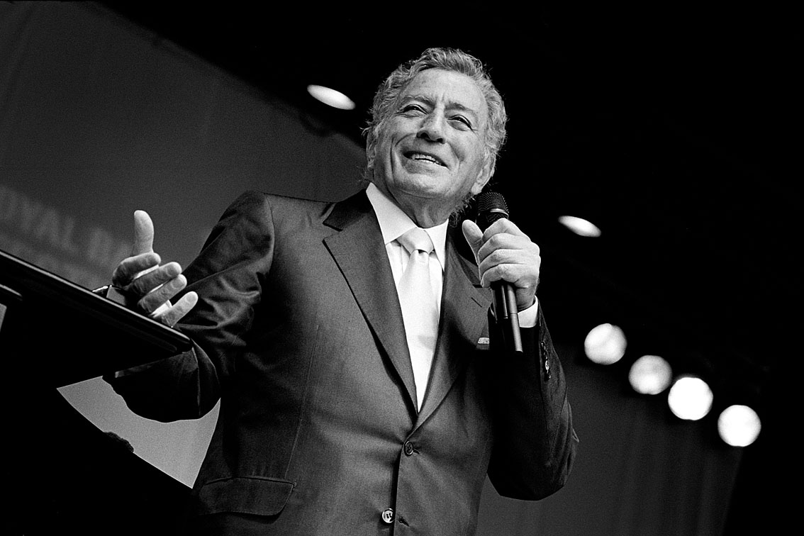 Tony Sa biographie, ses albums, ses concerts