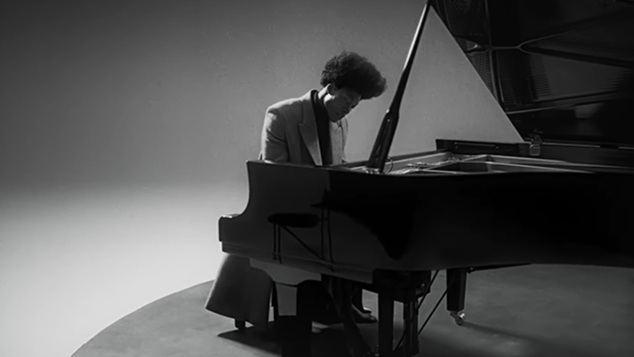 Benjamin Clementine intense et enivrant sur son nouveau single