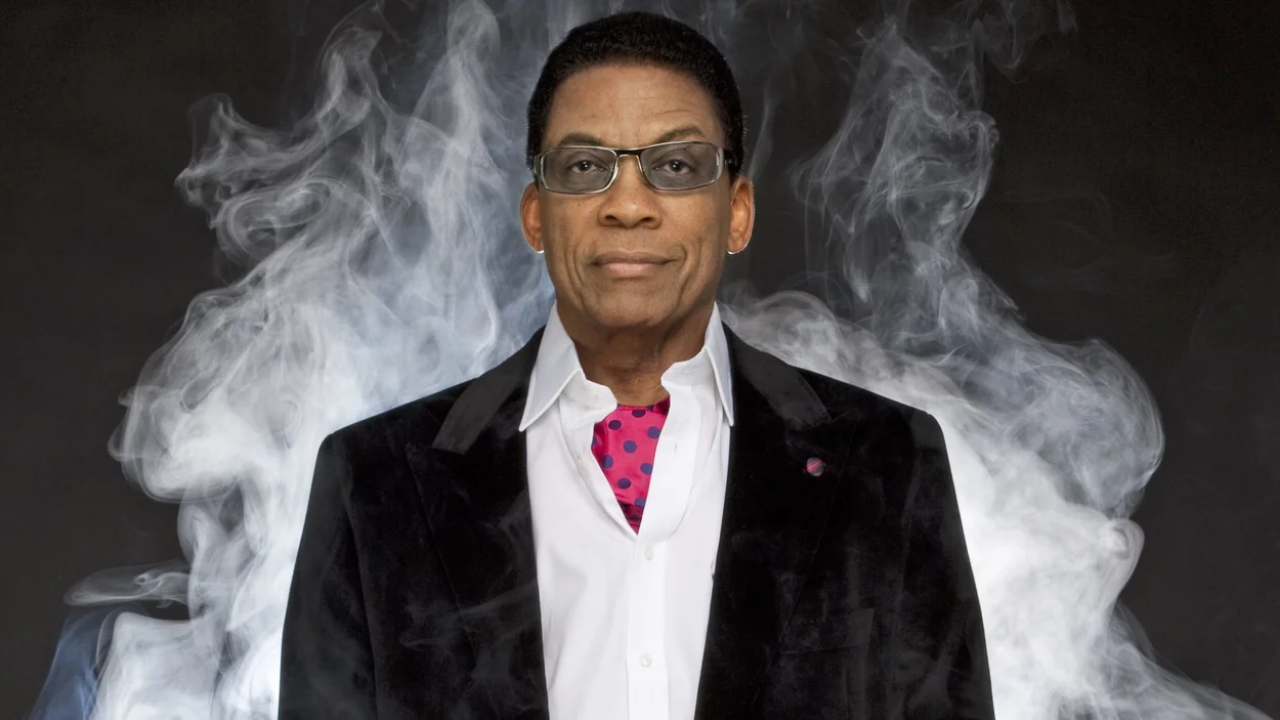 Herbie Hancock: 86 años de genio e innovación en la cima del jazz