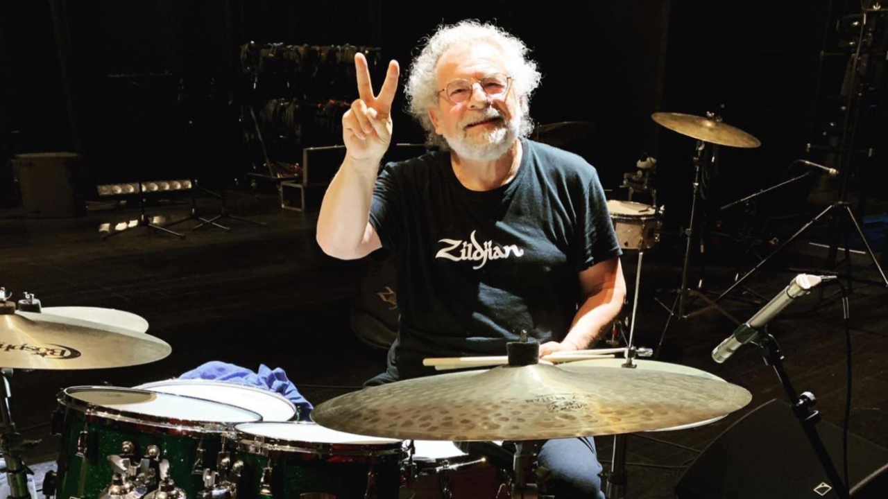 "Le Jazz et la Java" Un album qui scelle l'amitié d'André Ceccarelli et ...