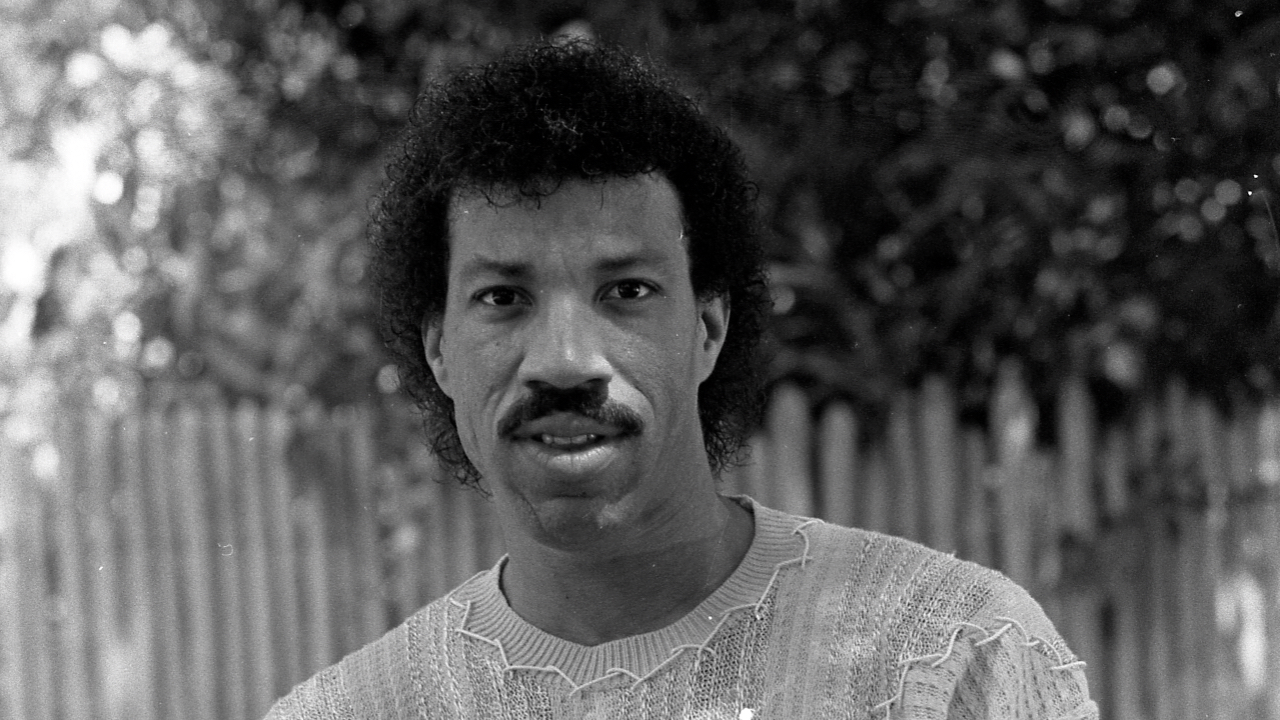 How Old Is Lionel Richie The Legend Behind The Number 77