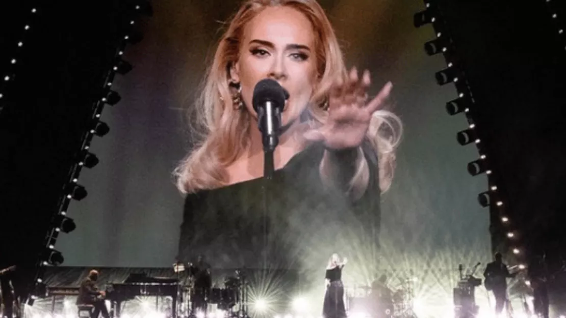 Adele a lancé sa résidence à Las Vegas après onze mois de report