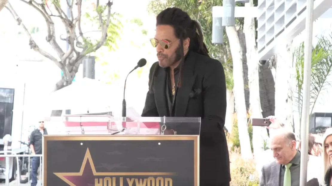 Lenny Kravitz a son étoile sur le Walk of Fame d'Hollywood Boulevard