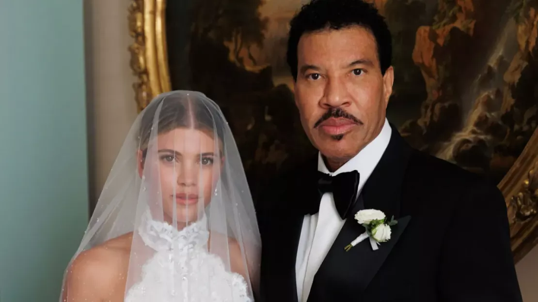 Lionel Richie reprend "My Girl" pour le mariage de sa fille Sofia Richie