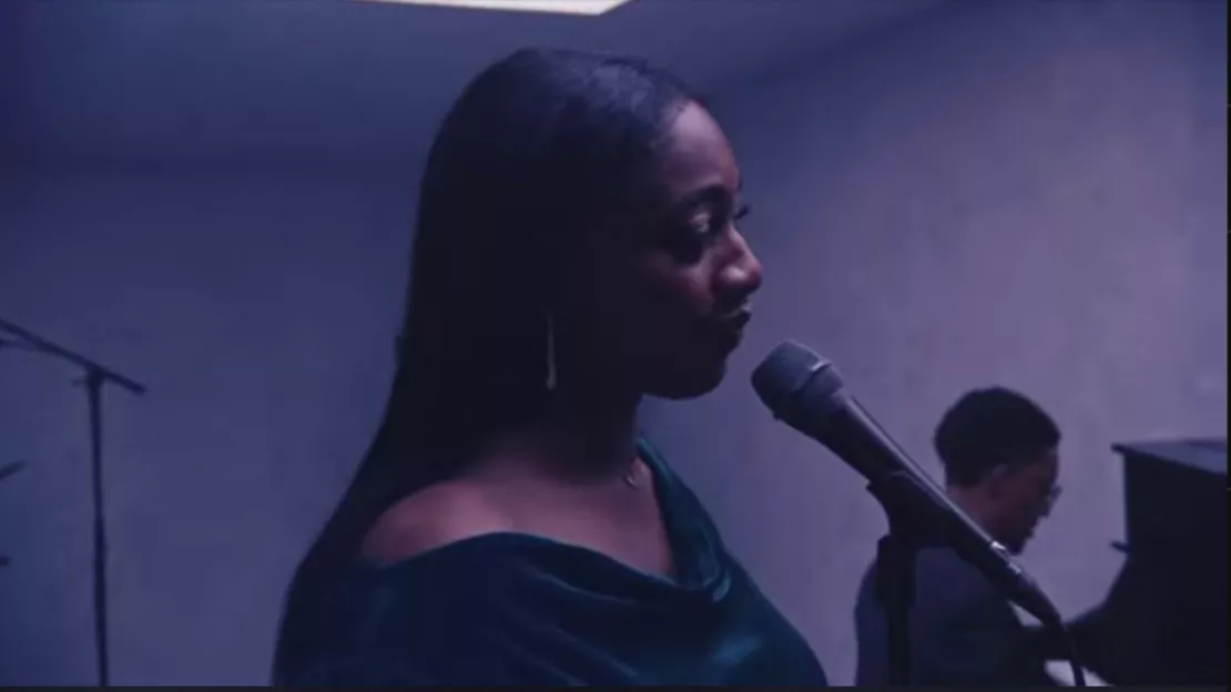 Samara Joy interprète le titre « Social Call » en live pour Vevo (vidéo)