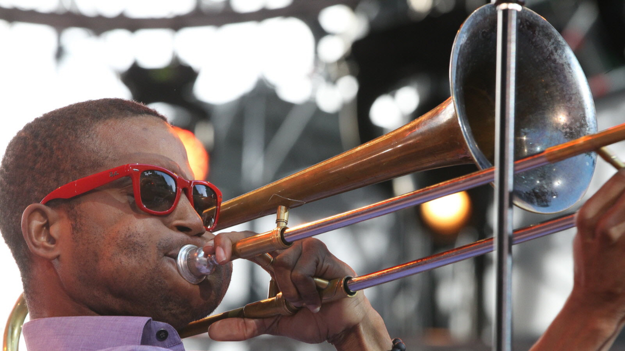 02 janvier : 1986, naissance de Trombone Shorty, prodige de la trompette et du trombone 02 janvier : 1986, naissance de Trombone Shorty, prodige de la trompette et du trombone