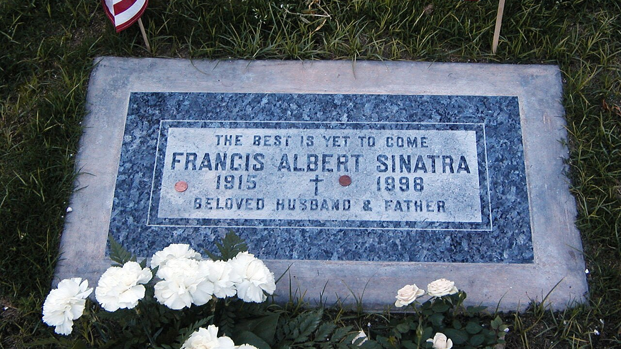 20 mai 1998 : le jour où l'Amérique enterrait Frank Sinatra à Beverly Hills 20 mai 1998 : le jour où l'Amérique enterrait Frank Sinatra à Beverly Hills