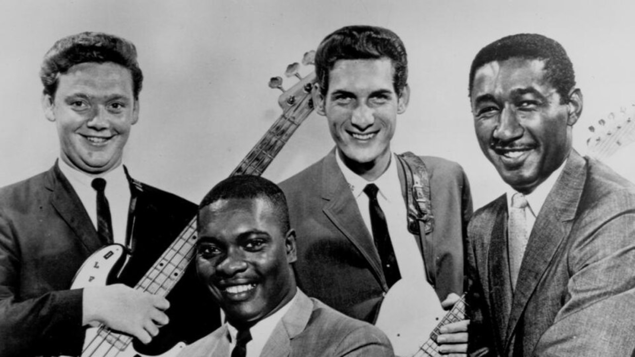 Steve Cropper aurait eu 85 ans : le guitariste de Stax derri&egrave;re &laquo; Dock of the Bay &raquo; et &laquo; Soul Man &raquo;
