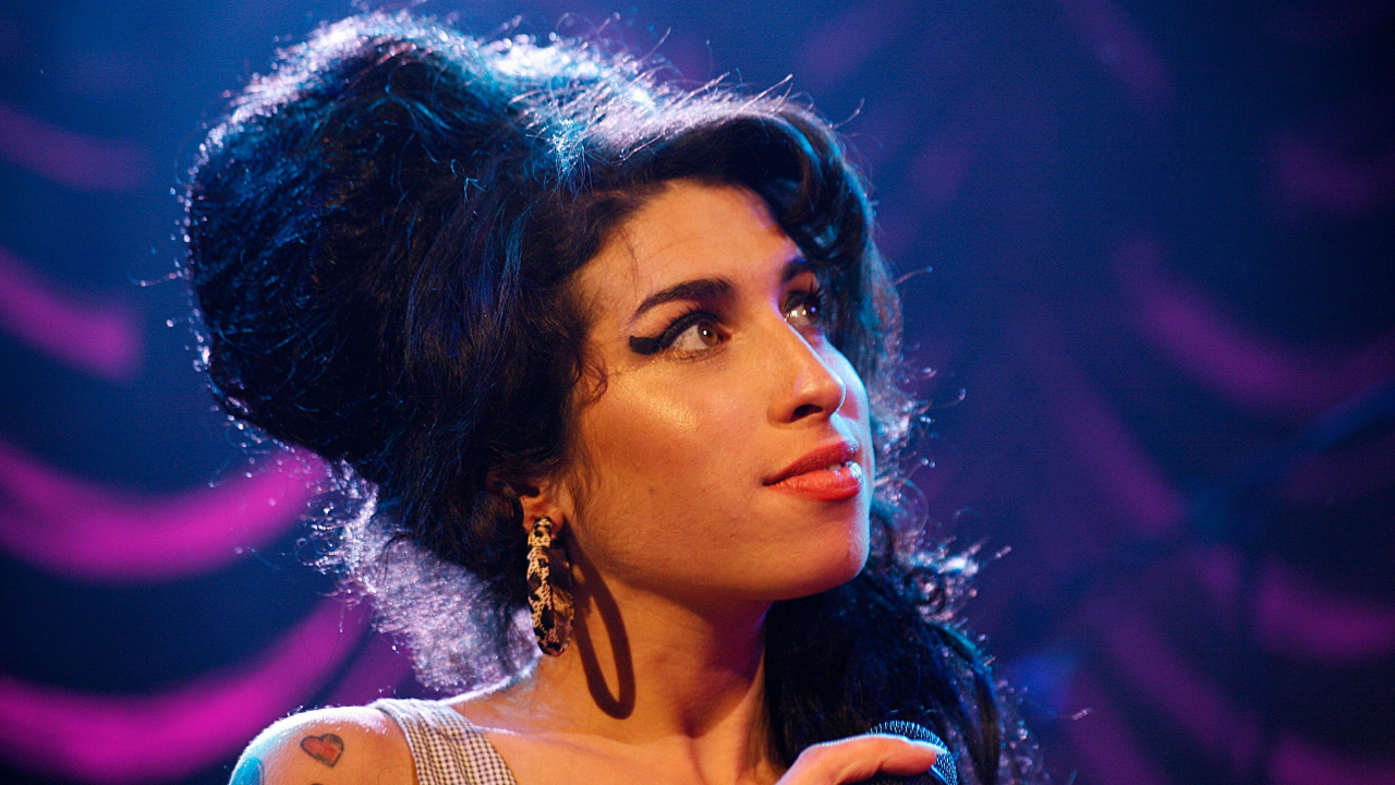 Amy Winehouse : Le souffle brut et jazzy de Frank