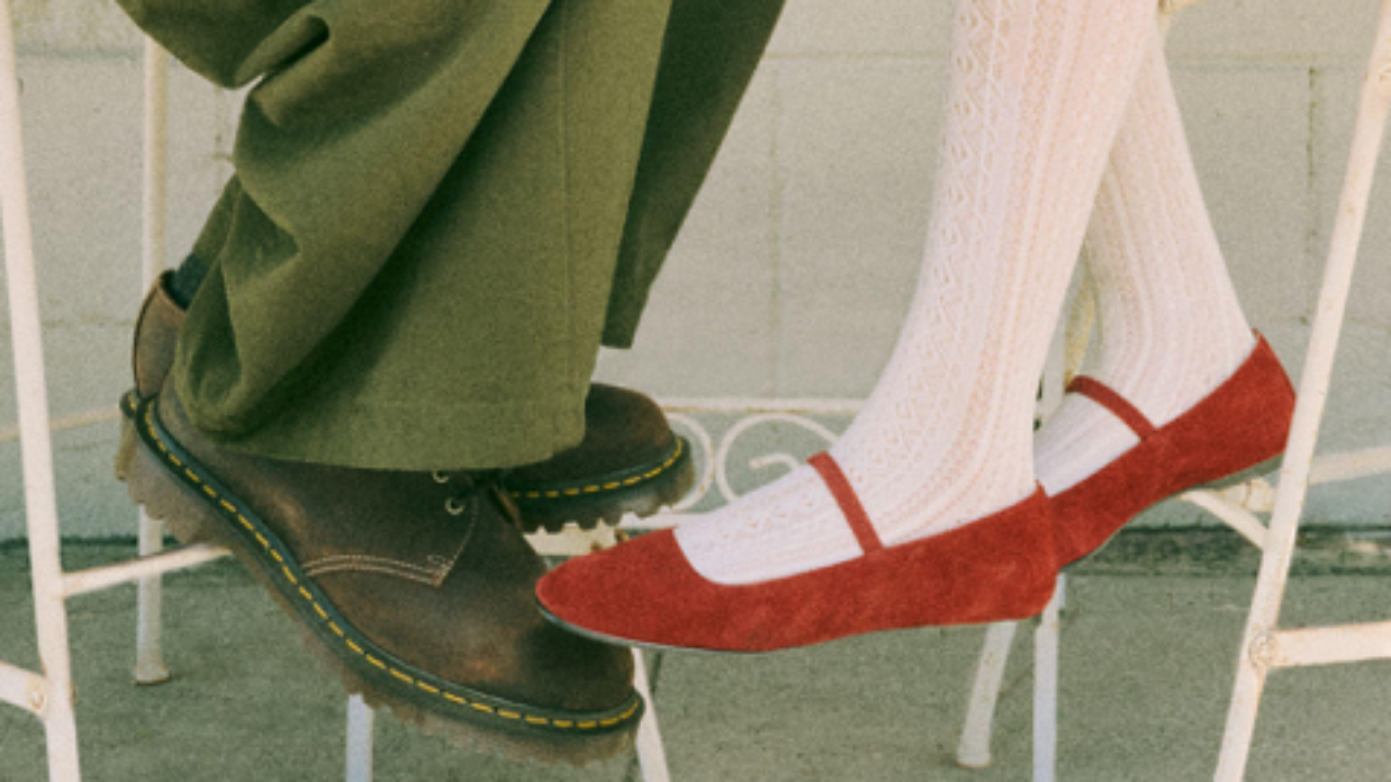 ARON! dévoile “Shiny Stockings” : une nouvelle pépite jazz-pop inspirée d’un détail intime ARON! dévoile “Shiny Stockings” : une nouvelle pépite jazz-pop inspirée d’un détail intime