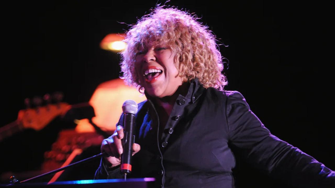 Atteinte de la maladie de Charcot, la chanteuse soul Roberta Flack ne peut plus chanter
