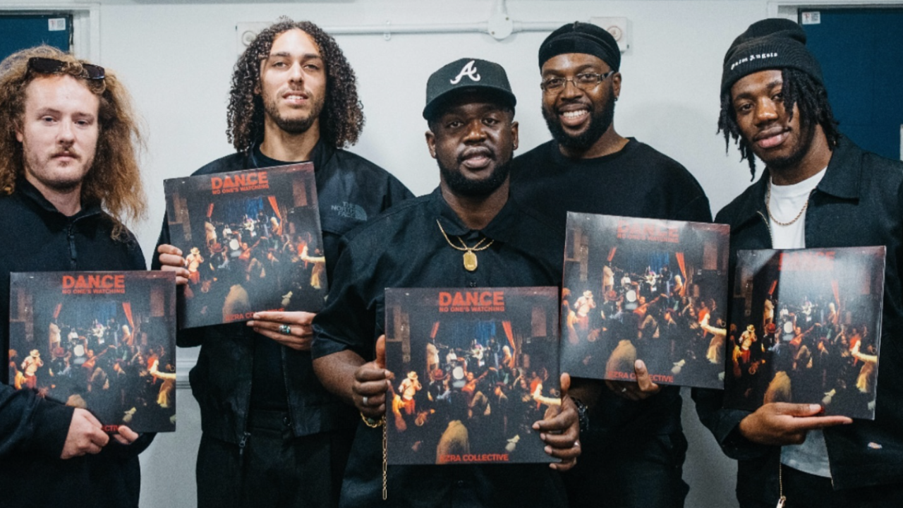 Ezra Collective, bien plus fort que Coldplay et Cure aux Brit Awards 2025 ! Ezra Collective, bien plus fort que Coldplay et Cure aux Brit Awards 2025 !