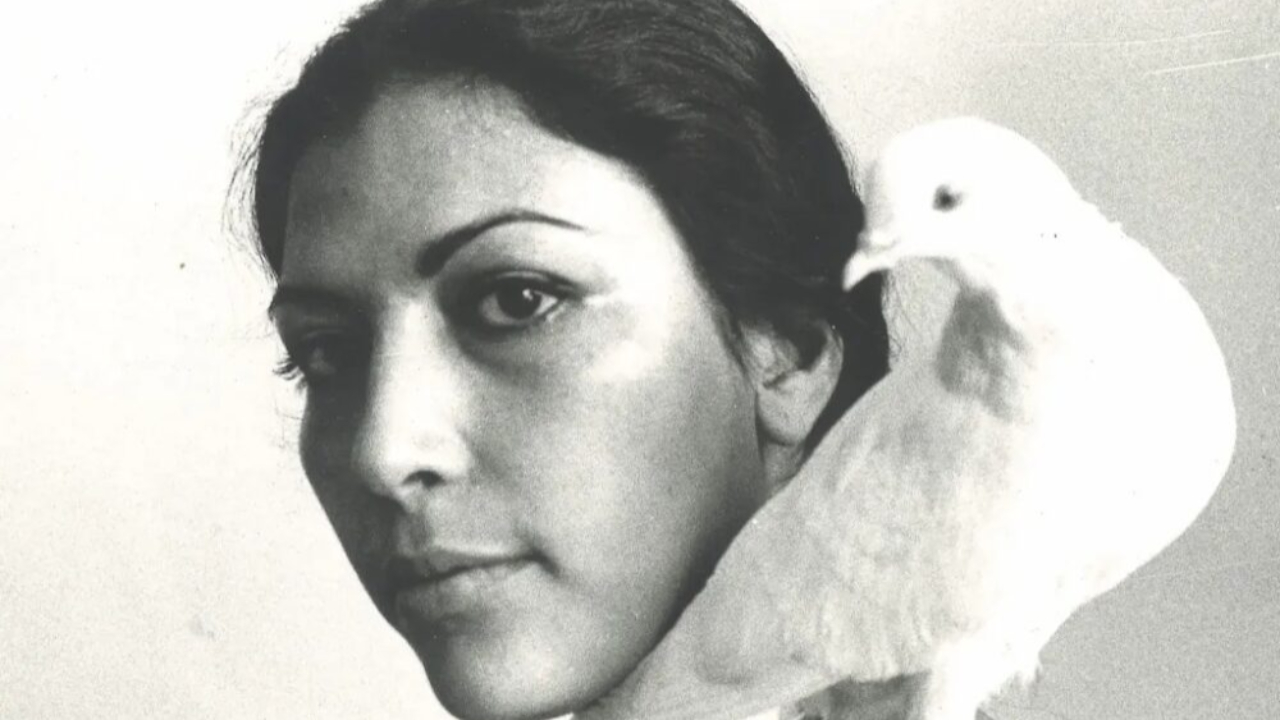 Flea, le bassiste des Red Hot Chili Peppers est 1er du top album avec 'Honora'