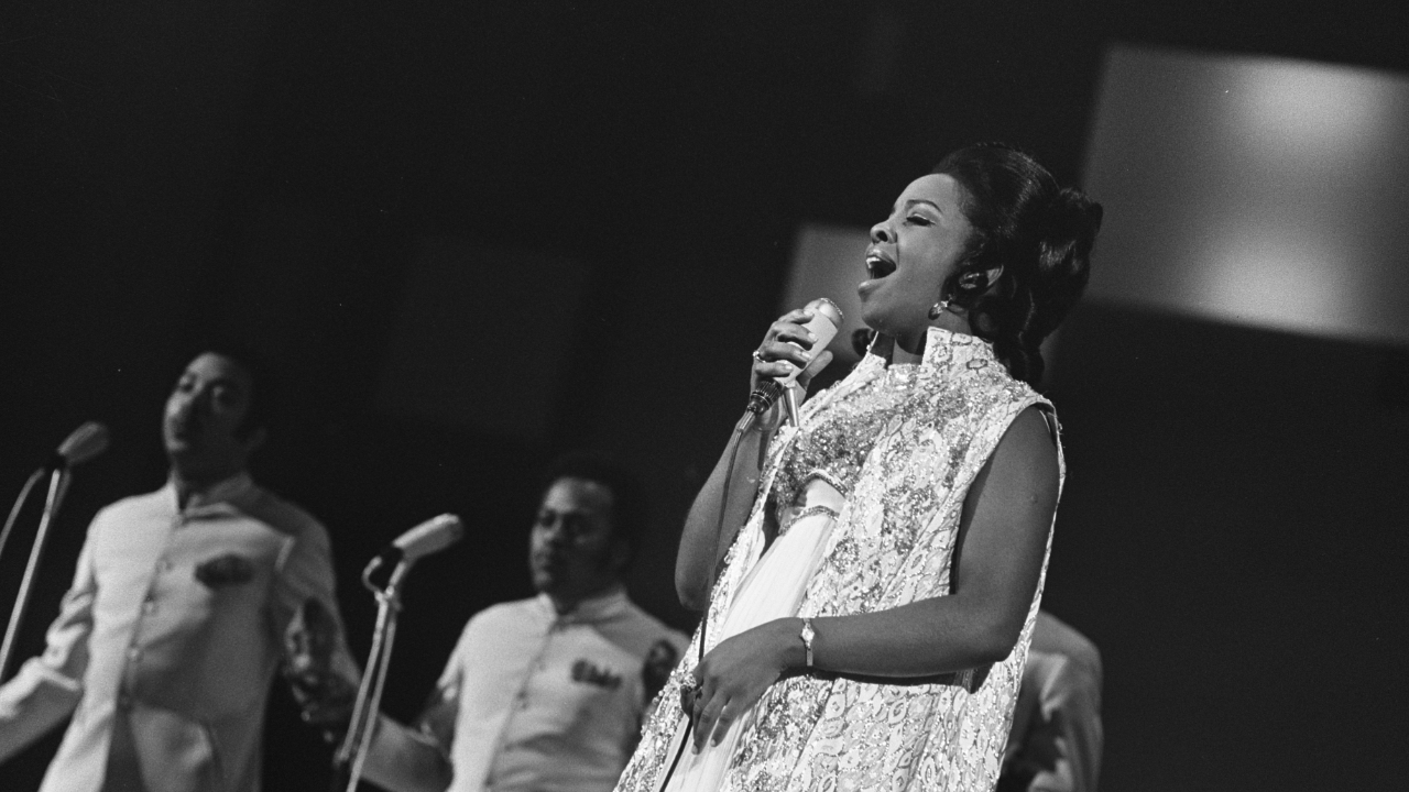 Gladys Knight, une voix d’or qui traverse le temps : 82 ans d’une légende de la soul Gladys Knight, une voix d’or qui traverse le temps : 82 ans d’une légende de la soul