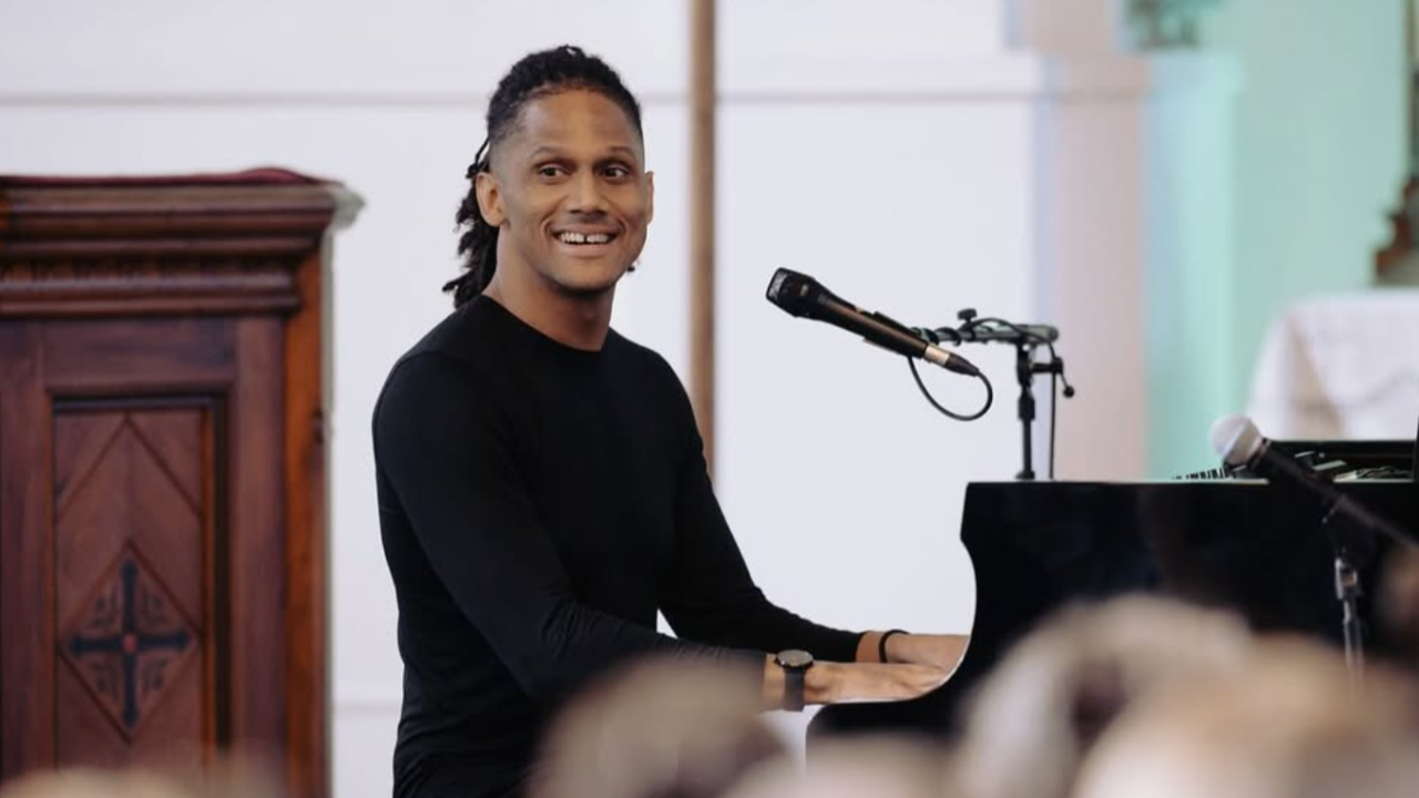 Grégory Privat, nouveau Chevalier de l’Ordre des Arts et des Lettres, met la Martinique à l'honneur dans son discours