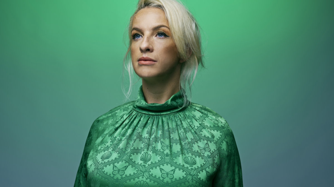 Izo FitzRoy présente son voyage spirituel