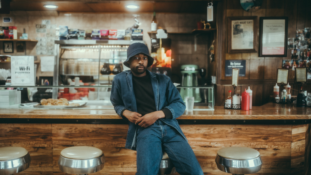 Jalen Ngonda présente "Come Around and Love Me"