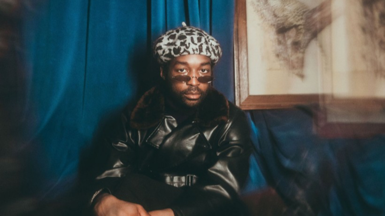 Jalen NGonda sort son tout premier album "Come Around and Love Me"