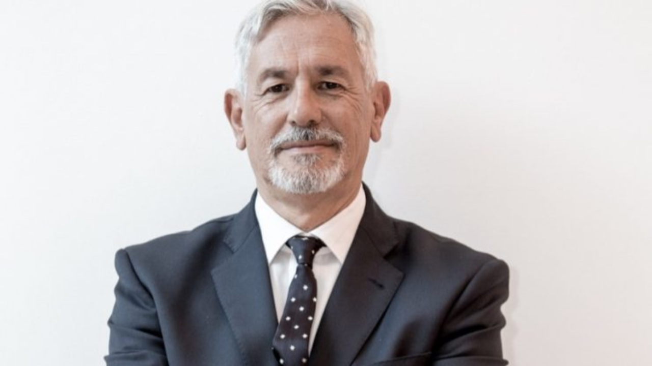 Jean-René Palacio : Marcus Miller nous invite à la vente de sa collection de guitare