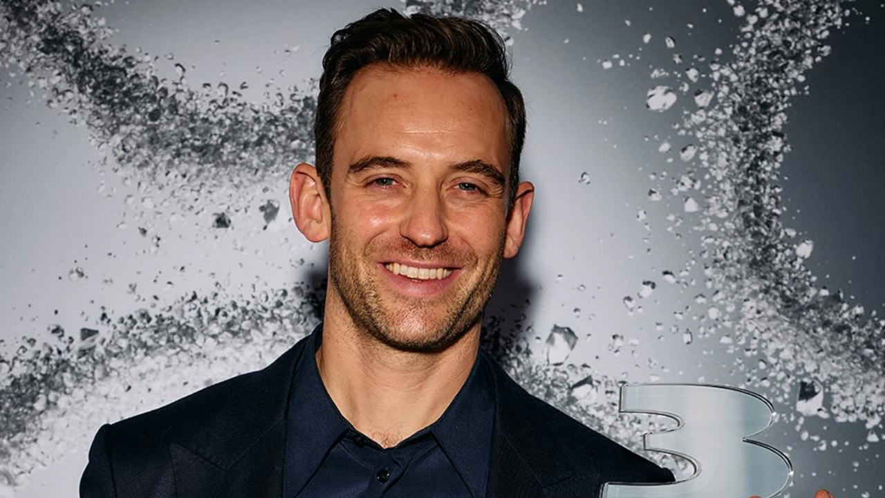 Joël Dicker : en pleine promotion de son nouvel ouvrage, il fait des confidences sur son passé de musicien de rock et de jazz