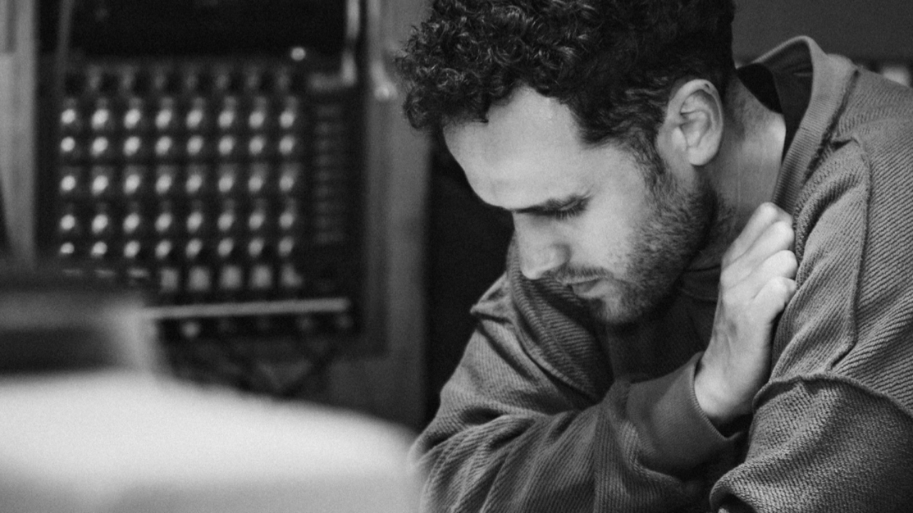 Jordan Rakei a 34 ans : la douceur soul d’un artiste hors du temps Jordan Rakei a 34 ans : la douceur soul d’un artiste hors du temps