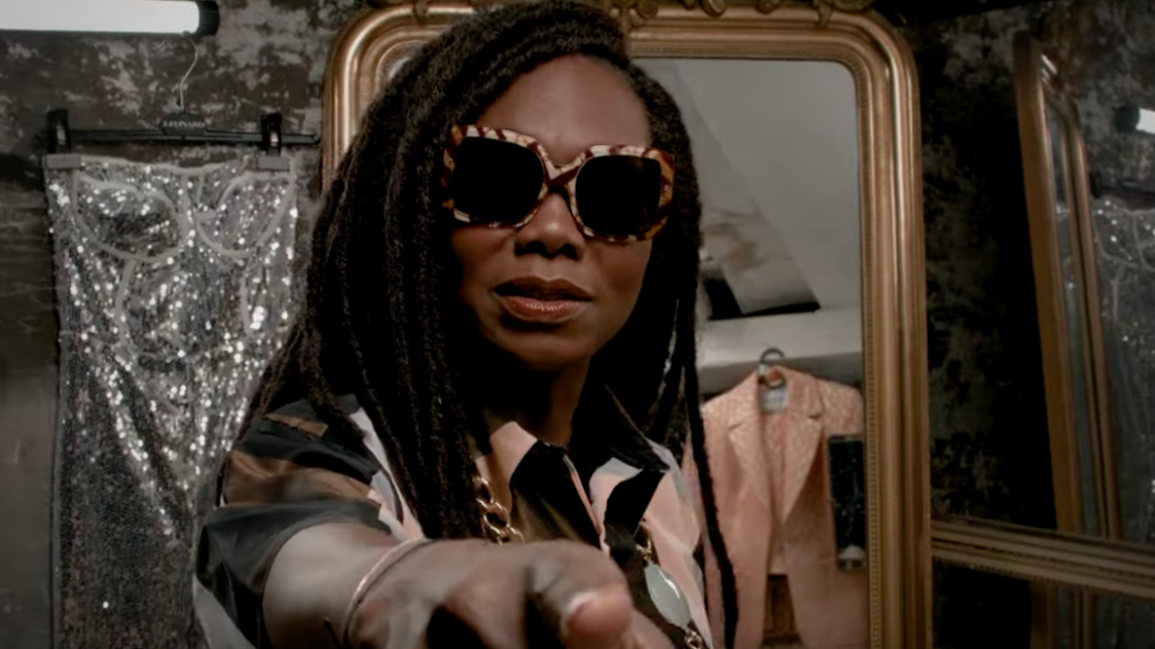 Kareen Guiock-Thuram : découvrez son nouveau clip "Love me or leave me"