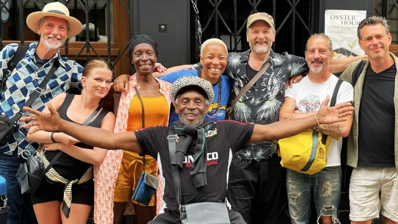 Les Brooklyn Funk Essentials reviennent avec un classique des Talking Heads