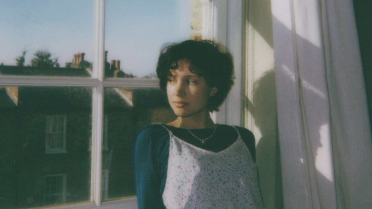 Liana Flores d&eacute;voile "And so it goes&hellip;", un nouvel EP entre bossa nova et pop