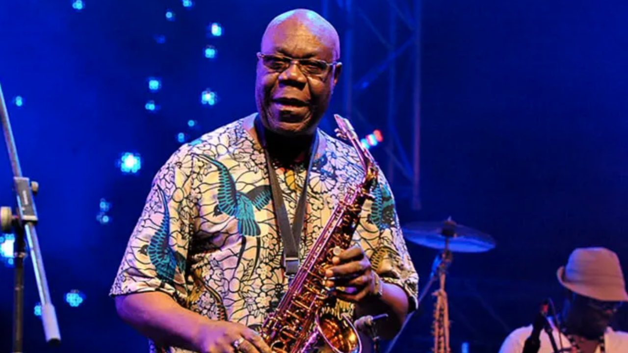 Manu Dibango : une vie rythmée par le jazz et de l’afro-funk