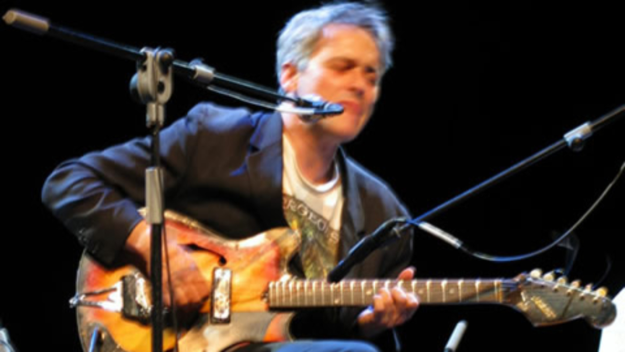 Marc Ribot : le guitariste dévoile Hurry Red Telephone, son premier album entièrement instrumental depuis 2014 Marc Ribot : le guitariste dévoile Hurry Red Telephone, son premier album entièrement instrumental depuis 2014