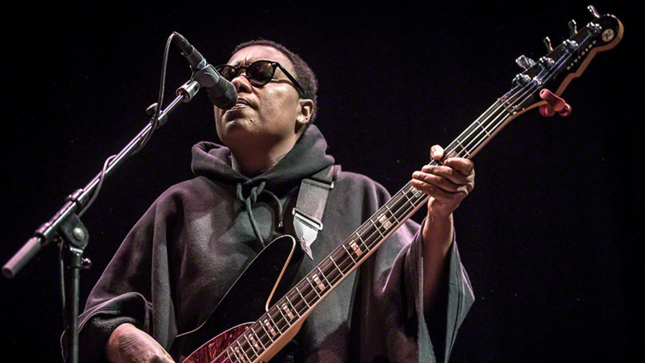 Meshell Ndegeocello dévoile Synonym Meshell Ndegeocello dévoile Synonym