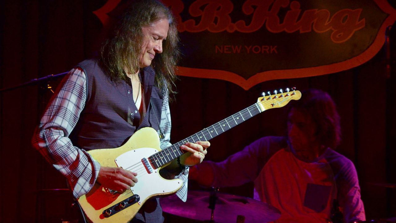 Robben Ford annonce son nouvel album, "Two Shades Of Blue"