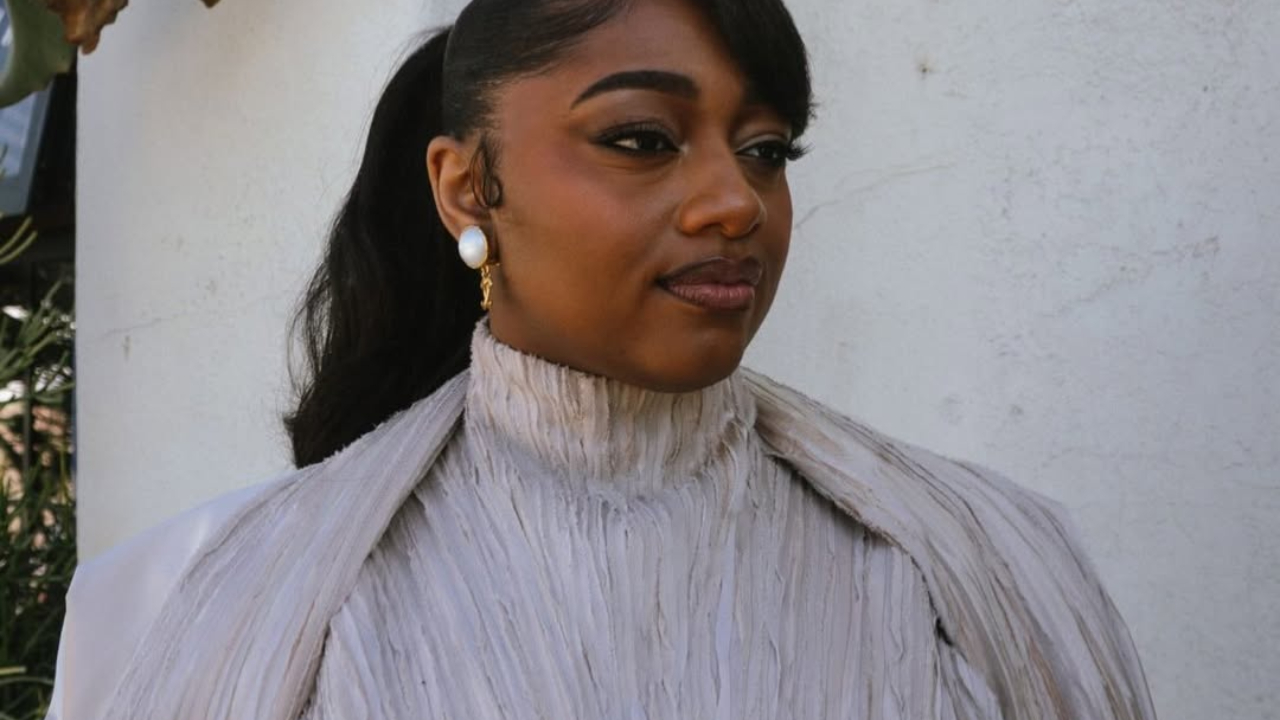 Samara Joy illumine le musée du Louvre avec une prestation incroyable ! Samara Joy illumine le musée du Louvre avec une prestation incroyable !