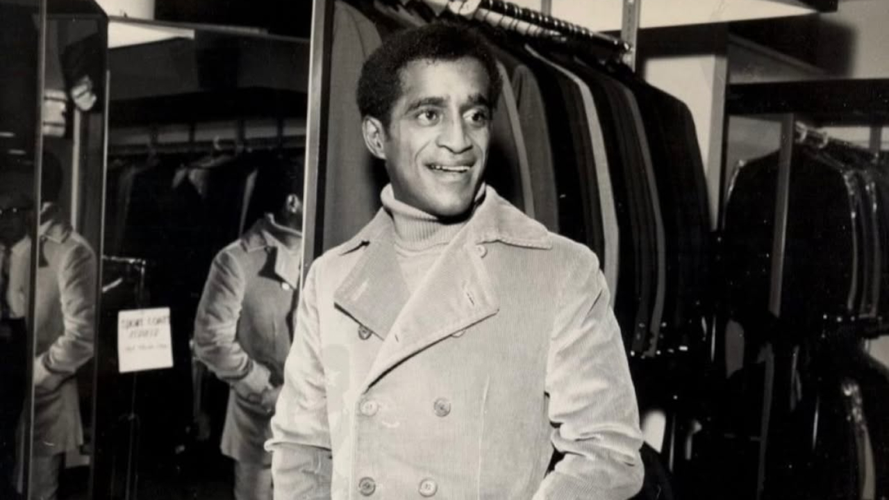 Sammy Davis Jr. aurait fêté ses 100 ans aujourd’hui : retour sur un artiste légendaire et militant pour les droits civiques Sammy Davis Jr. aurait fêté ses 100 ans aujourd’hui : retour sur un artiste légendaire et militant pour les droits civiques