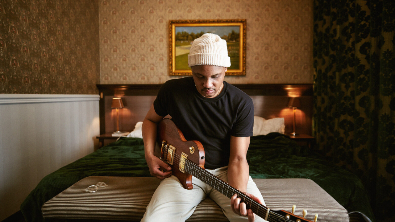 Son Little de retour après 3 ans d'absence avec son single "In Orbit" Son Little de retour après 3 ans d'absence avec son single "In Orbit"