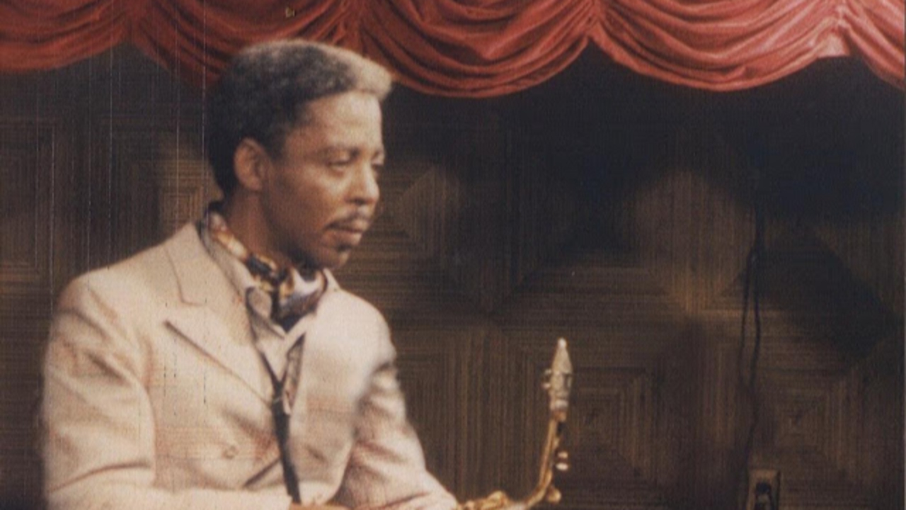 Sonny Criss aurait eu 99 ans aujourd’hui : le saxophoniste qui chantait le blues à toute vitesse Sonny Criss aurait eu 99 ans aujourd’hui : le saxophoniste qui chantait le blues à toute vitesse