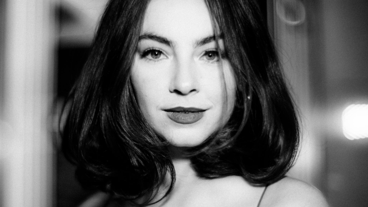 Stella Cole bient&ocirc;t de retour avec un nouvel album, "Live at Caf&eacute; Carlyle"