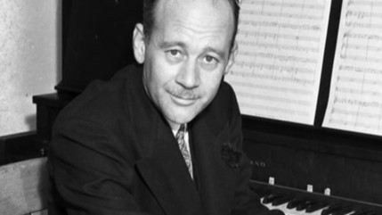 20 octobre : Le compositeur Frank Churchill, qui a sign&eacute; de nombreuses chansons de Disney