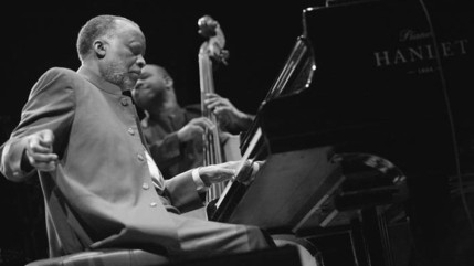 Ahmad Jamal : le pianiste visionnaire qui a r&eacute;volutionn&eacute; le jazz moderne