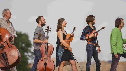 Alexandre Furnelle et Daniel Stokart en "Voyages Immobiles" avec Kaléidoscopes Alexandre Furnelle et Daniel Stokart en "Voyages Immobiles" avec Kaléidoscopes