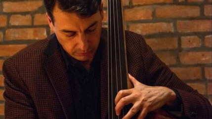 Andrea Veneziani dévoile "The Lighthouse", nouvel album chaud et harmonieux