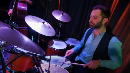 Armando Luongo dévoile son nouvel album "New Lands" Armando Luongo dévoile son nouvel album "New Lands"