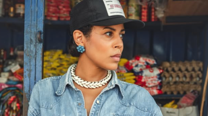 Avec "Adjoko", Laura Prince nous invite à un voyage au cœur de ses origines Avec "Adjoko", Laura Prince nous invite à un voyage au cœur de ses origines