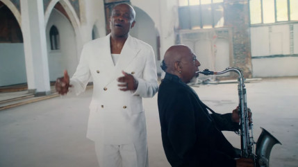 Dave McMurray reprend Al Jarreau sur "We Got By", et annonce un nouvel album !