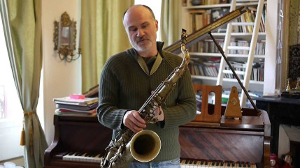 David El Malek signe son retour avec "Travelling" David El Malek signe son retour avec "Travelling"