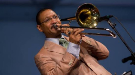 Delfeayo Marsalis f&ecirc;te ses 61 ans : le musicien qui a fa&ccedil;onn&eacute; le jazz autant sur sc&egrave;ne qu'en studio