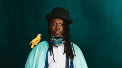 Faada Freddy f&ecirc;te ses 51 ans, une voix unique de la soul et du groove a cappella