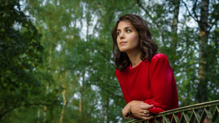 Katie Melua dévoile le clip de son nouveau single « Golden Record » (vidéo) Katie Melua dévoile le clip de son nouveau single « Golden Record » (vidéo)