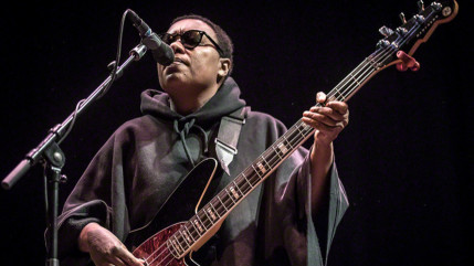 Me&rsquo;Shell Ndeg&eacute;Ocello f&ecirc;te ses 58 ans : retour sur le parcours d&rsquo;une artiste qui a fait voler en &eacute;clats les fronti&egrave;res musicales